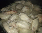Foto del paso 4 de la receta: Alitas de pollo con cebolla