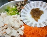 Foto langkah ke 1 dari resep Lumpia Tahu & Piscok (Frozen Spring Rolls).
