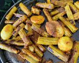 A picture of step 4 of Drumsticks And Potato Fry.