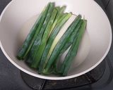 Foto langkah ke 6 dari resep Dongnae Pajeon (동래파전) ala Yeon Ji Young (Bon Appetit Your Majesty).