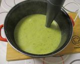 Appenzeller sajtos 🧀 cukkini 🥒 krémleves szarvasgombaolajjal 🍄 recept fázis 6 fotója