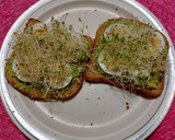 Foto del paso 2 de la receta: Avocado toast con huevo duro