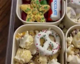 A picture of step 6 of Christmas snackle box.
