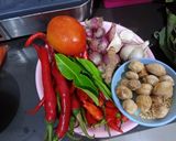 Foto langkah ke 2 dari resep Pepes Pindang Kemangi & Belimbing Wuluh.