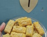 Foto langkah ke 8 dari resep Kastengel ekonomis no oven no mixer😍.