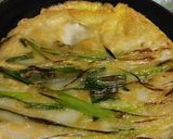 Foto langkah ke 3 dari resep Pajeon 'Bon Appetit, Your Majesty' 🎬.