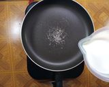 Foto langkah ke 1 dari resep Keju Mozzarella KW.