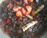 Foto langkah ke 7 dari resep Oseng Kikil.