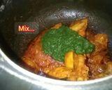 A picture of step 2 of Pressure cooker palak chicken curry.