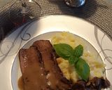 Rénszarvas pecsenye, hagymás gombával és tejszínes burgonyával recept fázis 10 fotója