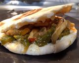 Foto del paso 4 de la receta: Pita con pollo al estilo fajita