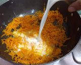 A picture of step 2 of Carrot pasta kheer.