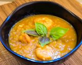 A picture of step 4 of Masoor Chingri Dum or Red lentils with Shrimps.