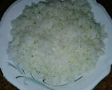 صورة لخطوة 3 من وصفة كفتة اللحم بالأرز والصلصة