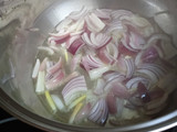 Solomillo al curry con pera y manzana