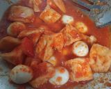 Foto langkah ke 6 dari resep Sambal Telor Puyuh dan Tahu.