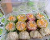 Foto langkah ke 5 dari resep Dimsum ayam udang pelangi.