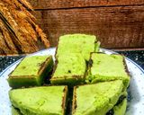 Foto langkah ke 5 dari resep Bolu pandan selai coklat hunkwe.
