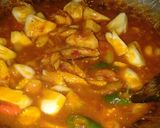 Foto langkah ke 8 dari resep Ikan sarden goreng saus pedas.