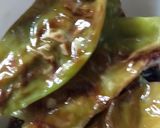 A picture of step 7 of Fry green chillies.