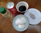 Hình bước làm 1 của món Trứng ngâm Coca