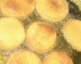 A picture of step 4 of Filled doughnut.