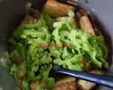 Foto langkah ke 3 dari resep Tumis Pare Terong Teri Putih Telor.