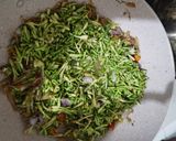 Foto langkah ke 3 dari resep Bunga Pepaya toge teri.