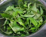 Hình bước làm 1 của món Gỏi đu đủ khô bò một nắng