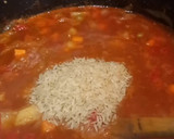 Foto del paso 4 de la receta: Guiso de Pollo, verduras y arroz. 🍲🍗🫛🥘🌶️
