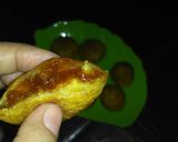Foto langkah ke 3 dari resep Bola bola ubi coklat dan gulmer.