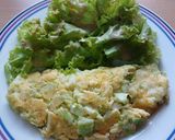 รูปขั้นตอนการทำที่ 4 ของ Cabbage Omlette Cheese&Mayo (ออมเลตกะหล่ำปลี&ชีส&มายองเนส)