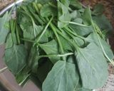 A picture of step 1 of Sorrel leaves bhaji.