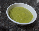 A picture of step 3 of Avacado and apple smoothie.