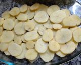 Foto del paso 3 de la receta: Filet de merluza sobre colchón de verduras 🥔🐟
