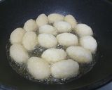 Hình bước làm 2 của món Cơm nắm dừa chiên