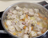 Foto del paso 3 de la receta: Costillas con patatas y guisantes