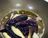 Foto langkah ke 3 dari resep Tumis terong unggu dan daging ayam.