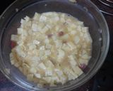 Foto del paso 4 de la receta: Tortilla de papas con cebolla, fuet y perejil picado