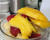 Foto del paso 2 de la receta: Batido de mango con fresa, plátano y leche 🍓🍌