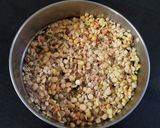 A picture of step 1 of Navratna Shahijahani Khichdi.