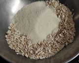 A picture of step 1 of Oats Upma.