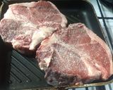 Foto del paso 3 de la receta: T-bone con papines picantes y ajillo de apio