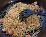 Foto langkah ke 14 dari resep Spaghetti Telur Asin dengan Udang.