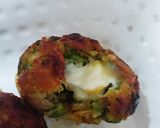 A picture of step 6 of Corn cheese bomb.
