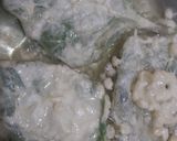 Foto langkah ke 4 dari resep Kripik Bayam Renyah.