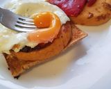 Foto del paso 5 de la receta: Hamburguesas de salmón y merluza con huevo y pimientos