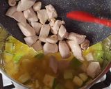 A picture of step 5 of 🥒 Creamy Zucchini Soup with Chicken.