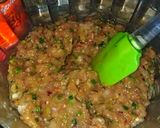 A picture of step 5 of Chicken burger petties.