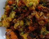 A picture of step 4 of Rice, dal, salad, mixed subzi carrot halwa.
